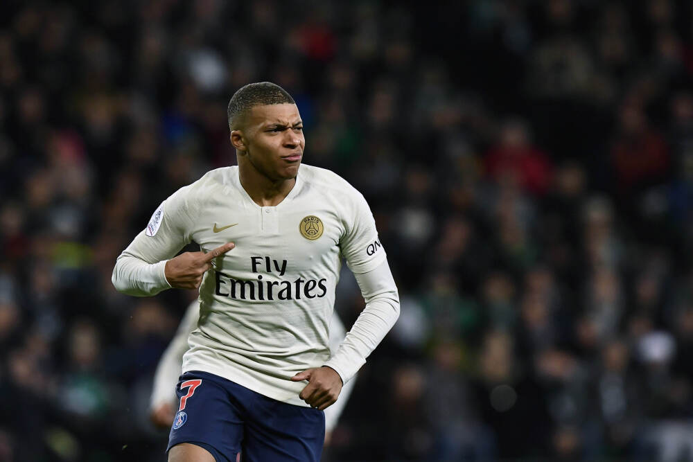 WTT香港总决赛！王楚钦肩负责任与压力，孙颖莎王曼昱有决赛相遇